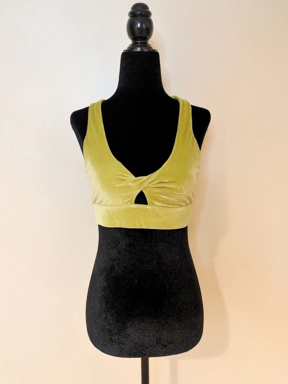 Fabletics Oasis Twist-Front Sports Bra Green Cross-Back Crop Top